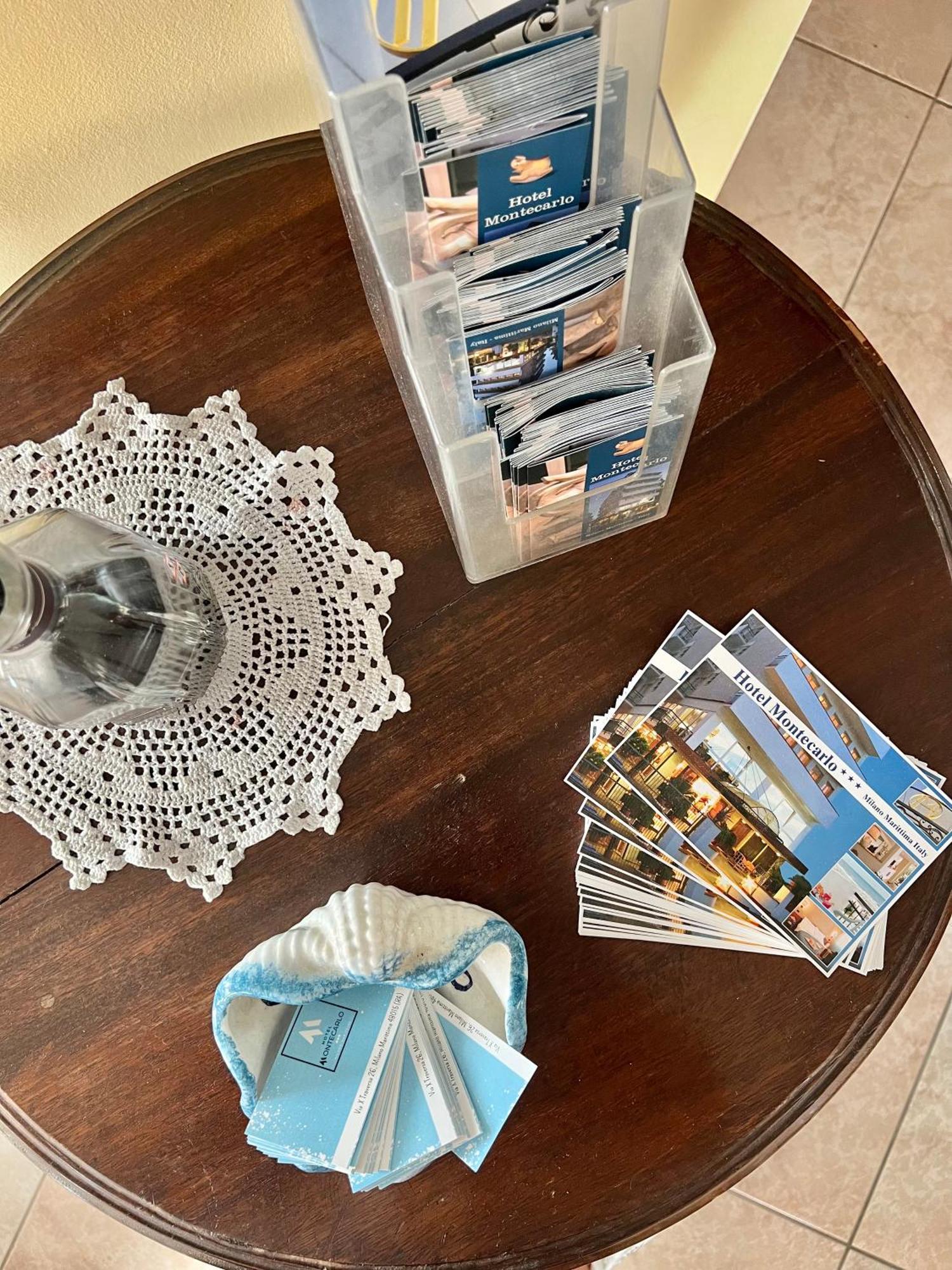 Hotel B&B Montecarlo Milano Marittima Exteriör bild